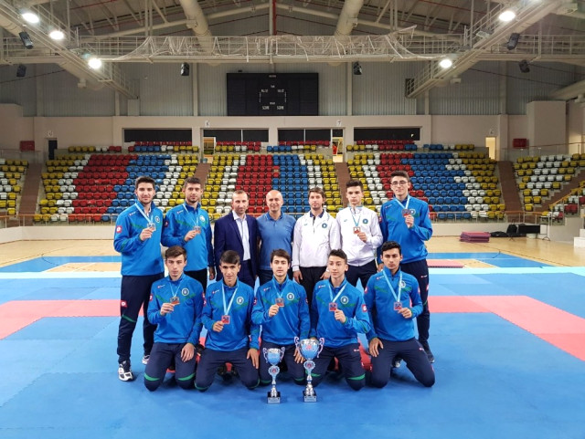 Büyükşehir’in Karatecileri Türkiye Şampiyonu