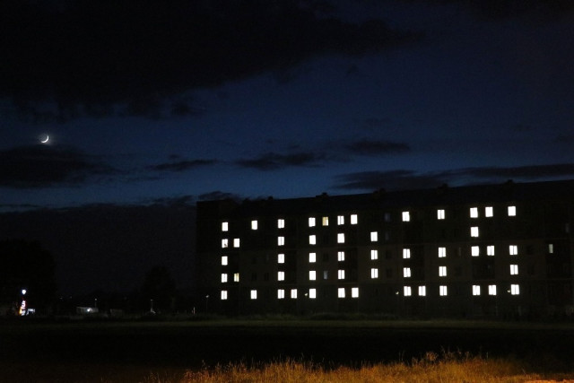Öğrenciler, Yurt Binalarının Işıklarıyla ‘Kudüs’ Yazdı
