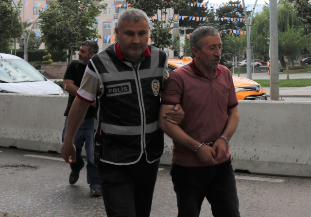 20 Milyonluk Et Dolandıran Şüpheliler Adliyeye Sevk Edildi