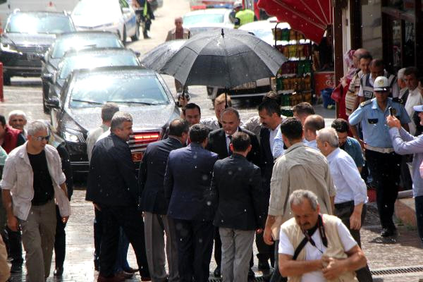 İlçe Başkanının İsmini Unutması Bakan Özlü’yü Gülümsetti