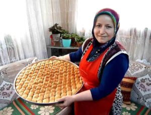 15 yıldır elinden oklava düşmüyor: Fırın değil, Hacer’in mutfağı