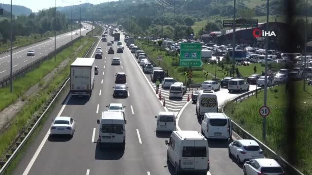 TEM Otoyolu Bolu geçişinde yumruk yumruğa yol verme arbedesi
