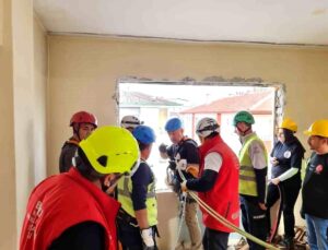 Köroğlu Arama Kurtarma Derneği Zelzele Tatbikatı Yaptı