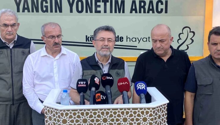 Bakan Yumaklı: “Yangın yaklaşık 7 kilometrelik bir çizgi oluşturdu”