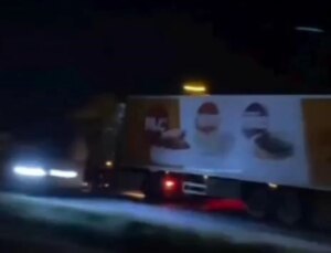 Bolu Dağı’nda freni boşalan TIR, kamyon ve taksiye çarptıktan sonra zıt istikamete girdi