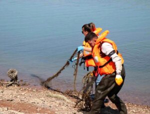 Bolu’da Kaçak Ağlar Gölköy Baraj Gölü’nden Çıkarıldı