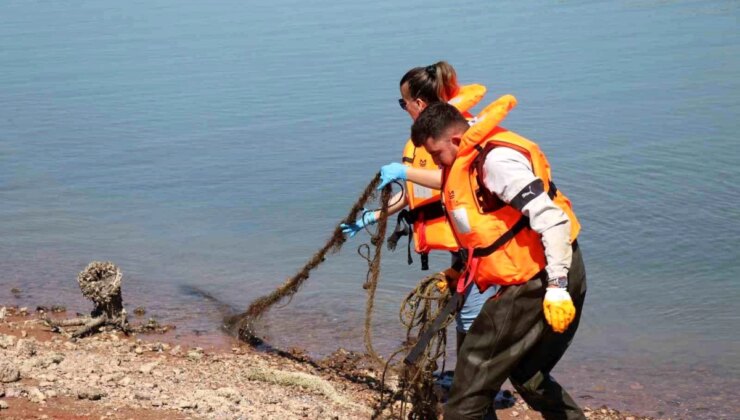 Bolu’da Kaçak Ağlar Gölköy Baraj Gölü’nden Çıkarıldı