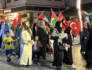 Zonguldak ve Bolu’da İsmail Heniyye için gıyabi cenaze namazı kılındı