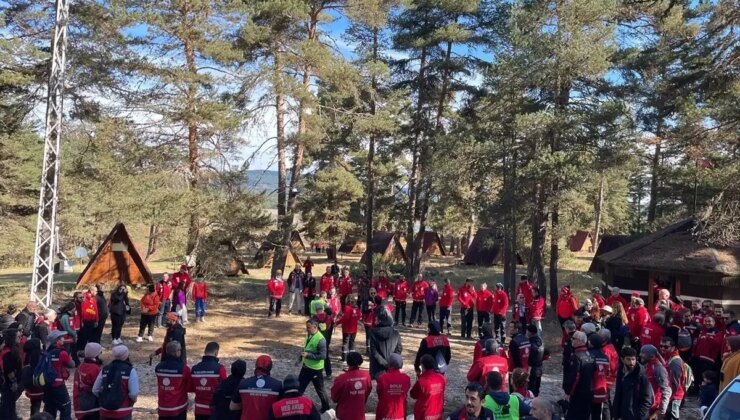 Bolu’da İstekli Öğretmenler Arama Kurtarma Tatbikatı Gerçekleştirdi