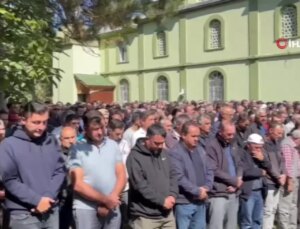 Devrilen Traktörün Altında Kalan Genç Hayatını Kaybetti