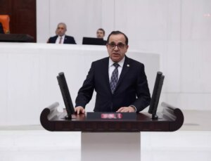 Bakan Yerlikaya’nın “Bu Zamana Kadar 76 Bin 434 Konutun Kurası Çekildi” Cevabına Reaksiyon Gösteren CHP’li Ateş: “5 Depremzededen 4’ü Konut Bekliyor”