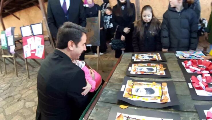 Bolu’da Özel Çocuklar 29 Ekim Cumhuriyet Bayramı Standı Düzenledi