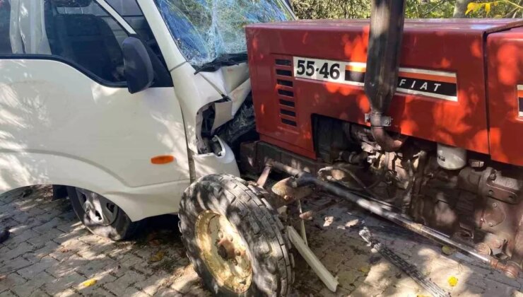 Bolu’da Traktör ile Kamyonet Çarpıştı: 2 Yaralı