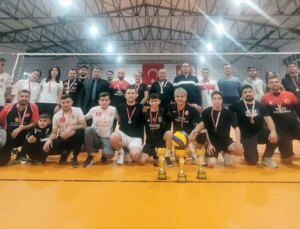 Cumhuriyet Kupası Voleybol Turnuvası Tamamlandı