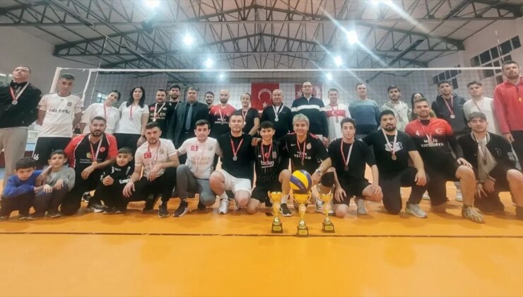Cumhuriyet Kupası Voleybol Turnuvası Tamamlandı