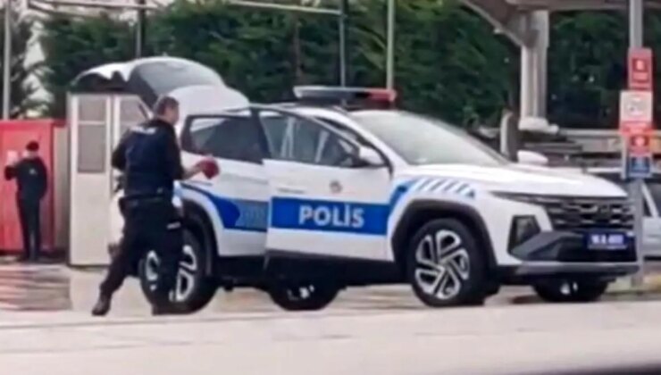 Polis Memurunun Aracını Temizlemesi Toplumsal Medyada Gündem Oldu