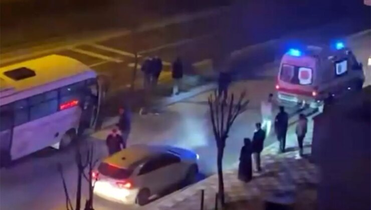 Bolu’da denetimden çıkan halk otobüsü refüje çıktı, ağaca çarparak durabildi