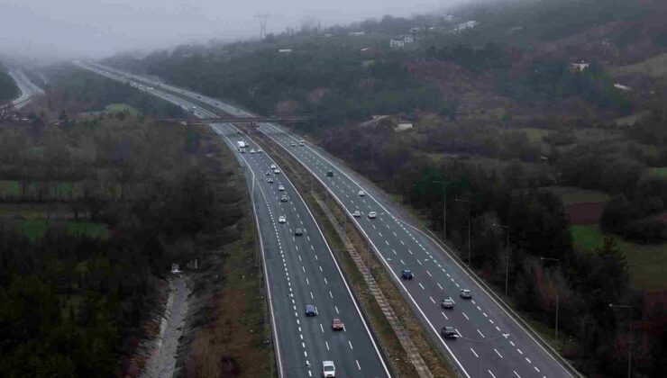 Bayram tatili bitiyor, dönüş başladı: Yollarda bayram trafiği
