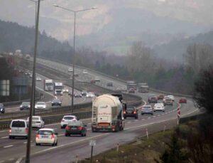 Bayram trafiği Bolu geçişinde artmaya başladı