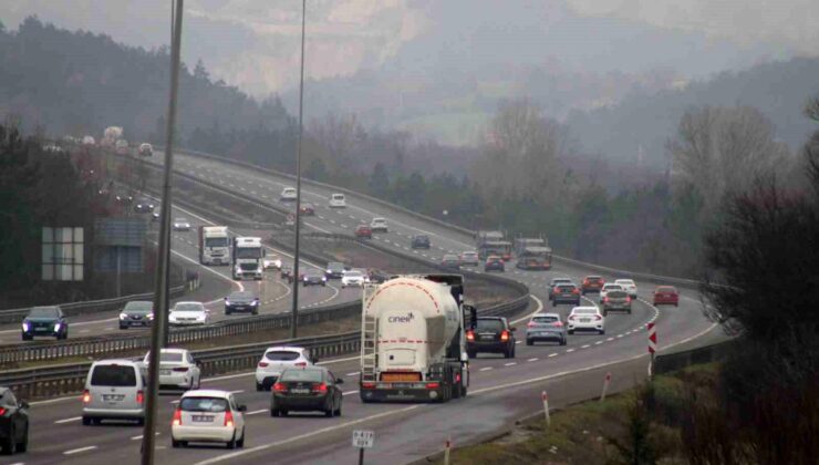 Bayram trafiği Bolu geçişinde artmaya başladı