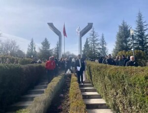 Bolu’da hayırsever iş insanı İzzet Baysal vefatının 26. yılında anıldı