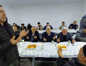 Bolu’da köy halkı klâsik bayram yemeğinde buluştu