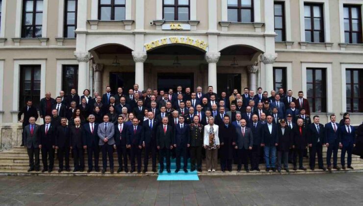 Bolu’da protokol bayramlaştı