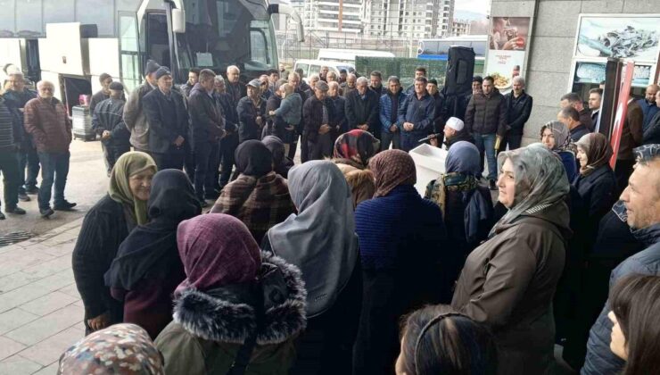 Bolu’da Şevval umresi için 25 kişilik kafile dualarla uğurlandı