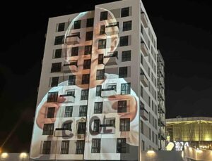 Acılı baba 23 Nisan’da 36 çocuğu andı