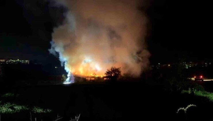 Bolu’da inşaat deposunda yangın