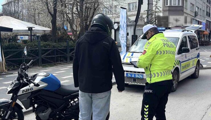 Bolu’da trafik polisleri kontrolleri sıkılaştırdı