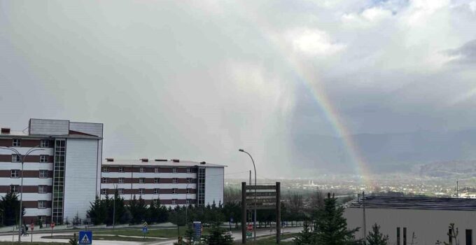 Bolu’da yağmur sonrası gökkuşağı şöleni
