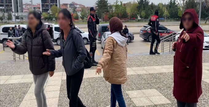 Ailelerden basın mensuplarına reaksiyon: Allah belanızı versin, daha 18 yaşında, çekmeyin