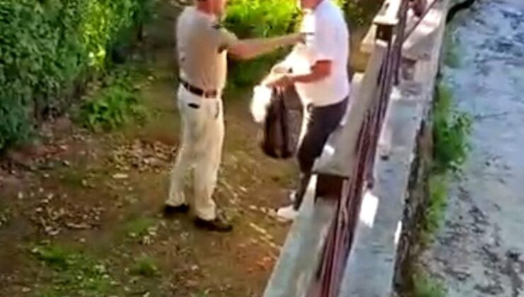 Akşemseddin Hazretleri Türbesi’nin bahçesinde içki içen şahsa vatandaşlardan teki