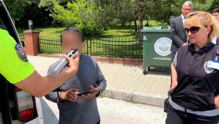 Bolu’da yokuşta geri kayan araç birebir arabaya 3 kere çarptı