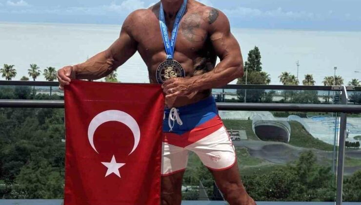 Emniyet Müdür Yardımcısından Beden Geliştirmede Dünya Şampiyonluğu