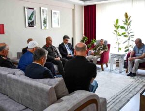 Bolu Valisi şehit polis ailesini ziyaret etti
