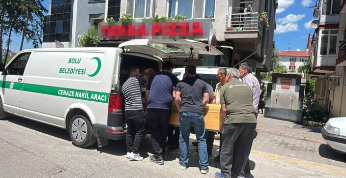 Ihlamur toplamak için çıktığı ağaçtan düşen yaşlı adam konutunda meyyit bulundu