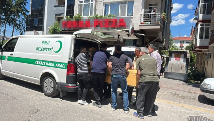 Ihlamur toplamak için çıktığı ağaçtan düşen yaşlı adam konutunda meyyit bulundu
