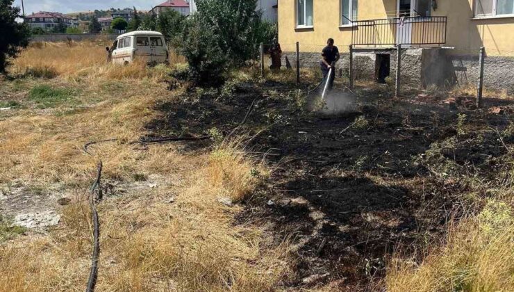 Gerede’de Ot Yangınları Panik Yarattı